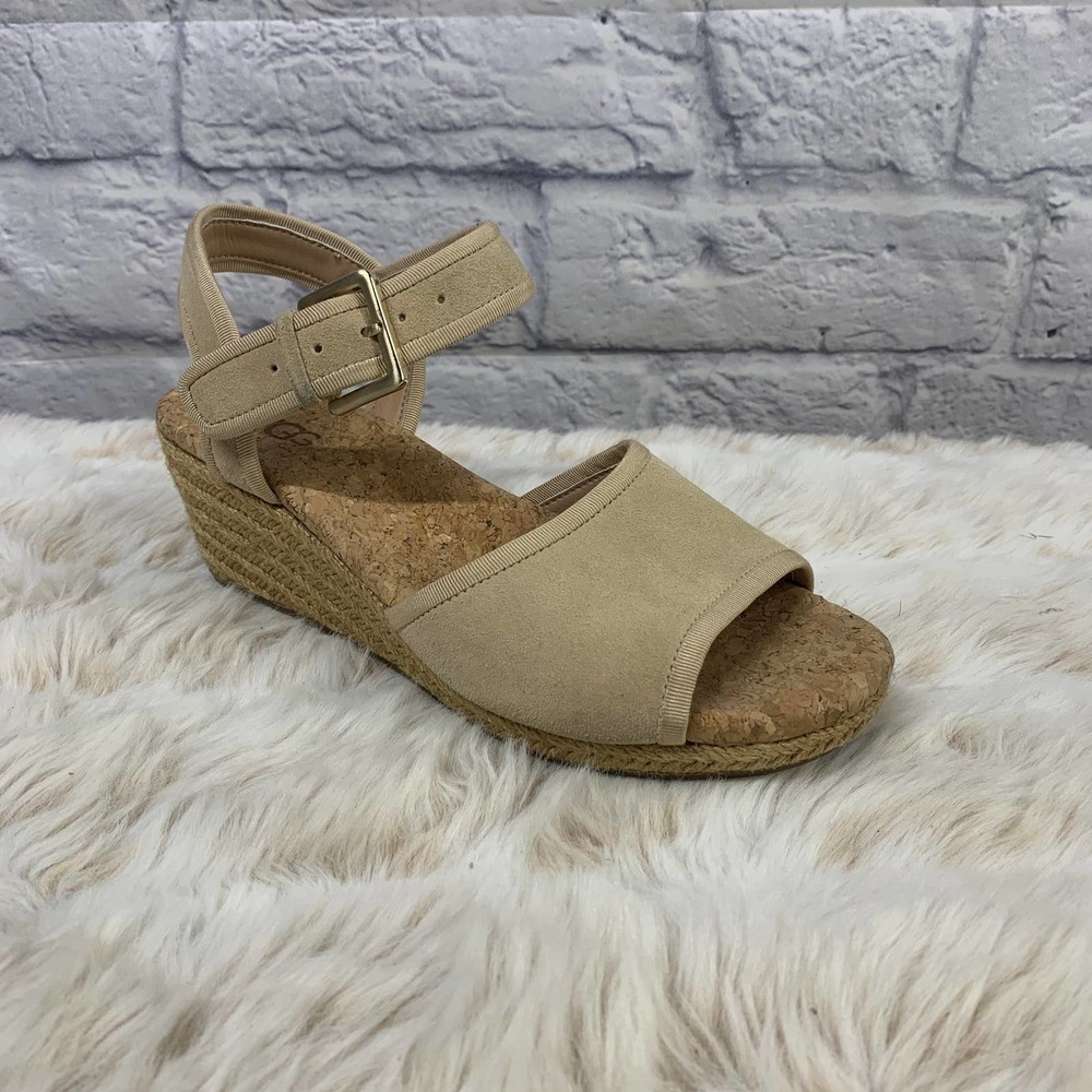 Ugg Maybell Nude/Cream Leather Wedge Sandal Espadrille Size 6.5